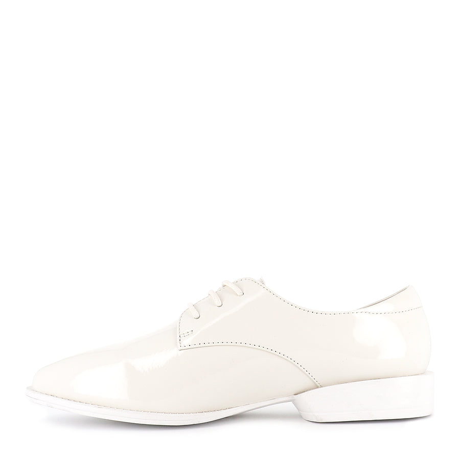BARRICK - WHITE PATENT LEATHER