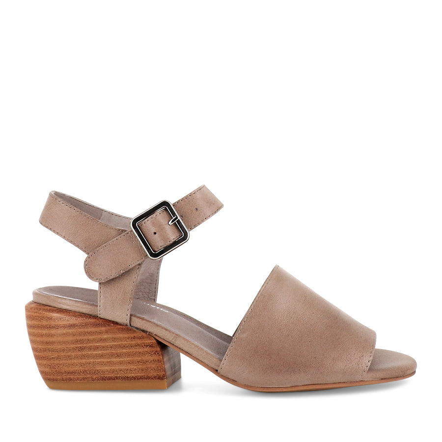 EMRIC - WARM TAUPE LEATHER