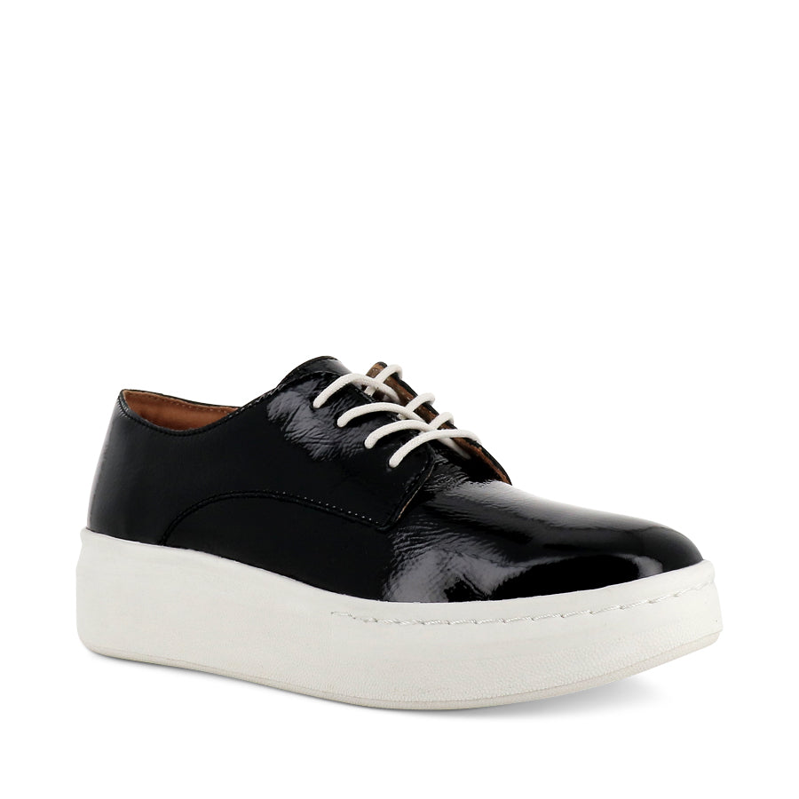 DERBY CITY LACEUP - BLACK PATENT CRINKLE
